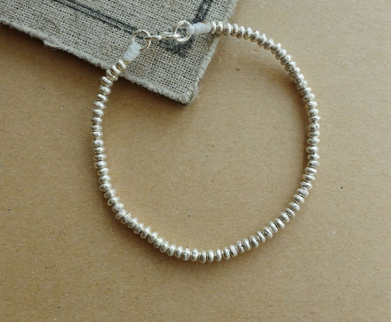 ~ M ~ + Bear oblate silver beads bracelet / silver bracelet / 925 silver bracelet / 925 silver bracelet - สร้อยข้อมือ - โลหะ สีเงิน