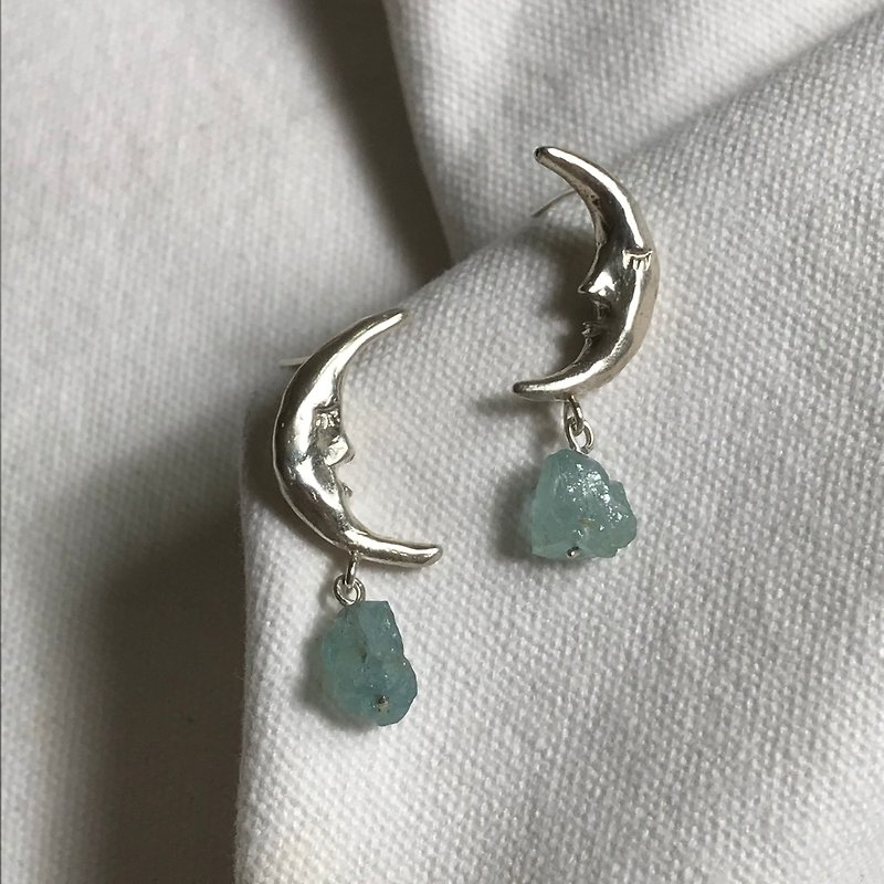925 sterling silver aquamarine moon studs - Earrings & Clip-ons - Gemstone Silver