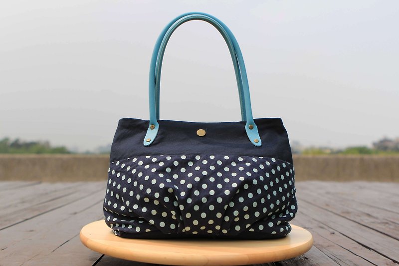 A portable candy bag - Shuiyudiandian - Handbags & Totes - Cotton & Hemp 