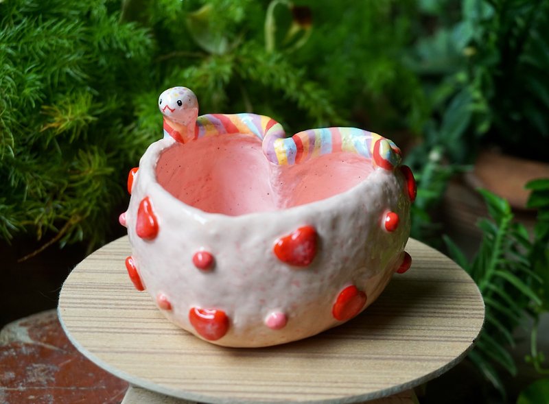 Valentine Snake Planter / Heart shape pottery / Cute Gift / Snake Gift - Pottery & Ceramics - Pottery Multicolor