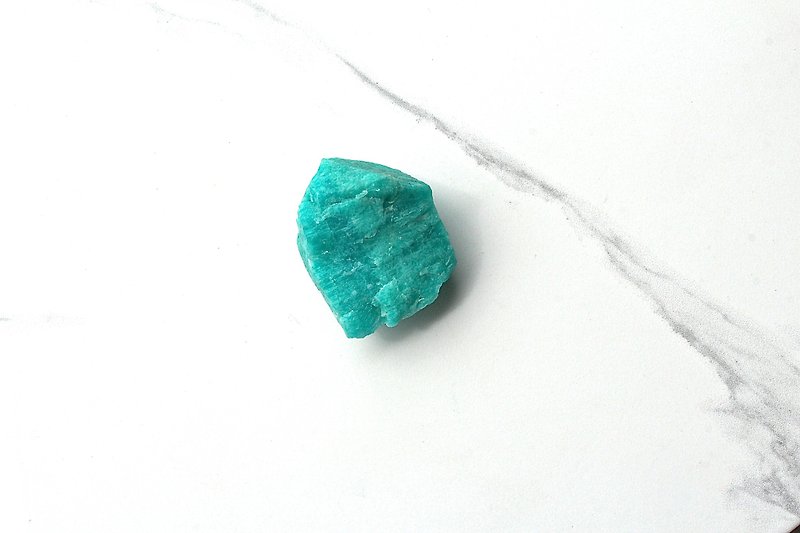Stone planted SHIZAI- amazonite ore - with base - Items for Display - Stone Green