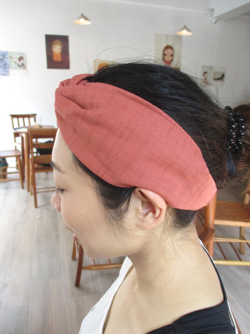 Cross hair band (elastic hand) - lotus pink slub yarn - เครื่องประดับผม - ผ้าฝ้าย/ผ้าลินิน หลากหลายสี