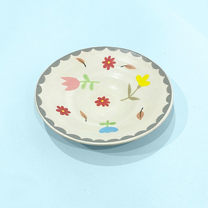 Traditional cute and cool PLATE - 盤子/餐盤/盤架 - 陶 灰色