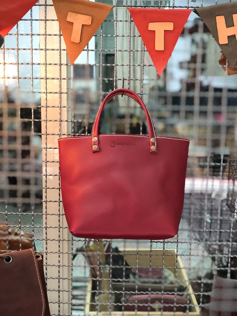 2018 summer new color brings sunny day lunch break light cowhide handbag COLOR: bean red - กระเป๋าถือ - หนังแท้ สีแดง