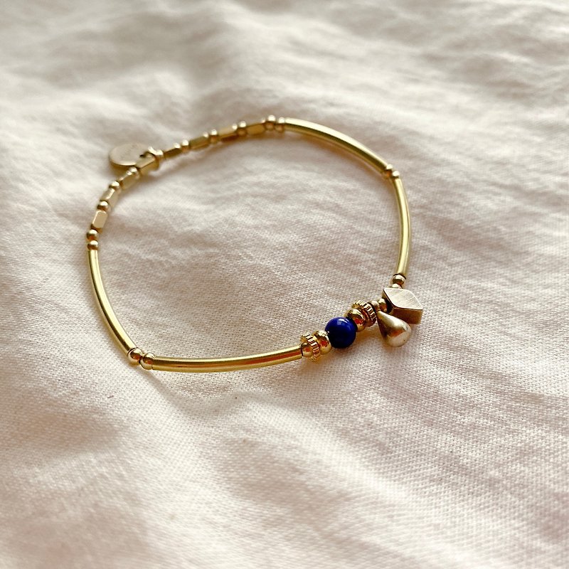Art girls-Lapis brass bracelet - Bracelets - Copper & Brass Multicolor