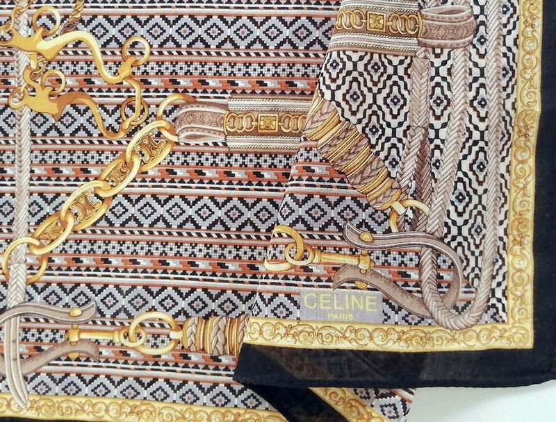 Celine Vintage Handkerchief Jewelry Motifs Pattern 19 x 18.5 inches - 手帕 - 棉．麻 卡其色
