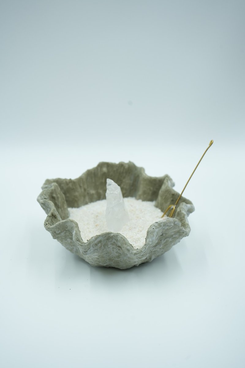 Cement Small Cloth Basin Dry Landscape (Crystal) - Items for Display - Cement Gray