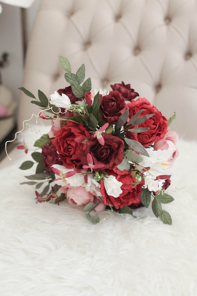Deep Red Medium Flower Bouquet - 木工/竹藝/紙雕 - 紙 紅色