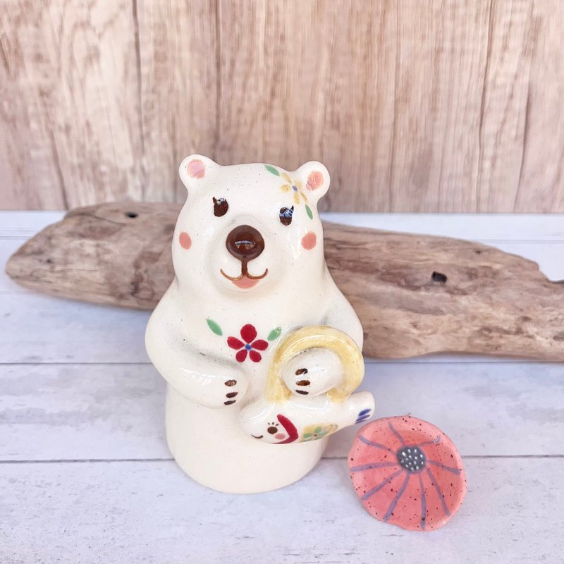 A Lu cute bear pottery pottery pottery flower/decoration/gift/handmade hand-painted original only one piece - Pottery & Ceramics - Pottery Multicolor