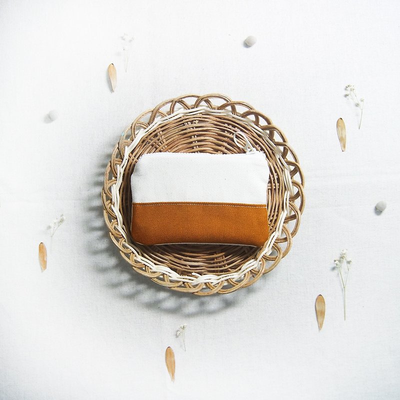 Small fresh coin purse - caramel Brown - กระเป๋าใส่เหรียญ - ผ้าฝ้าย/ผ้าลินิน สีนำ้ตาล