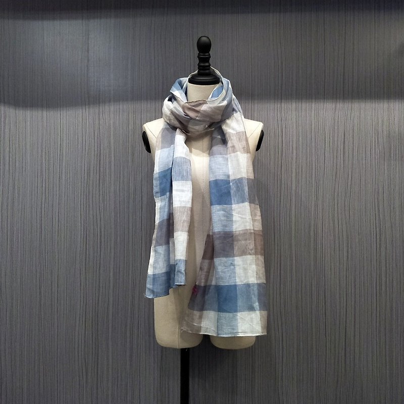 【Spot】 blue and white checkered linen scarves - Scarves - Cotton & Hemp 