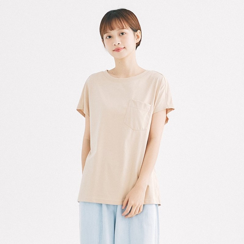 【Simply Yours】斜口袋短袖T 杏F - 女 T 恤 - 棉．麻 卡其色