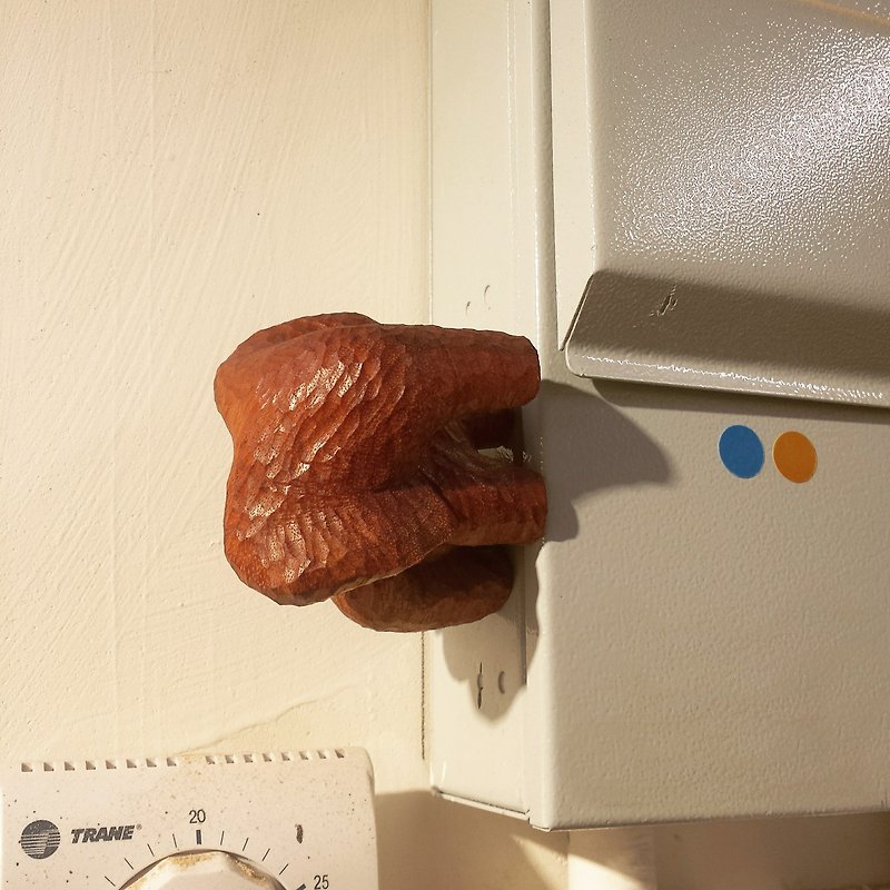 Wooden Elephant with Magnet Foot - งานไม้/ไม้ไผ่/ตัดกระดาษ - ไม้ สีส้ม