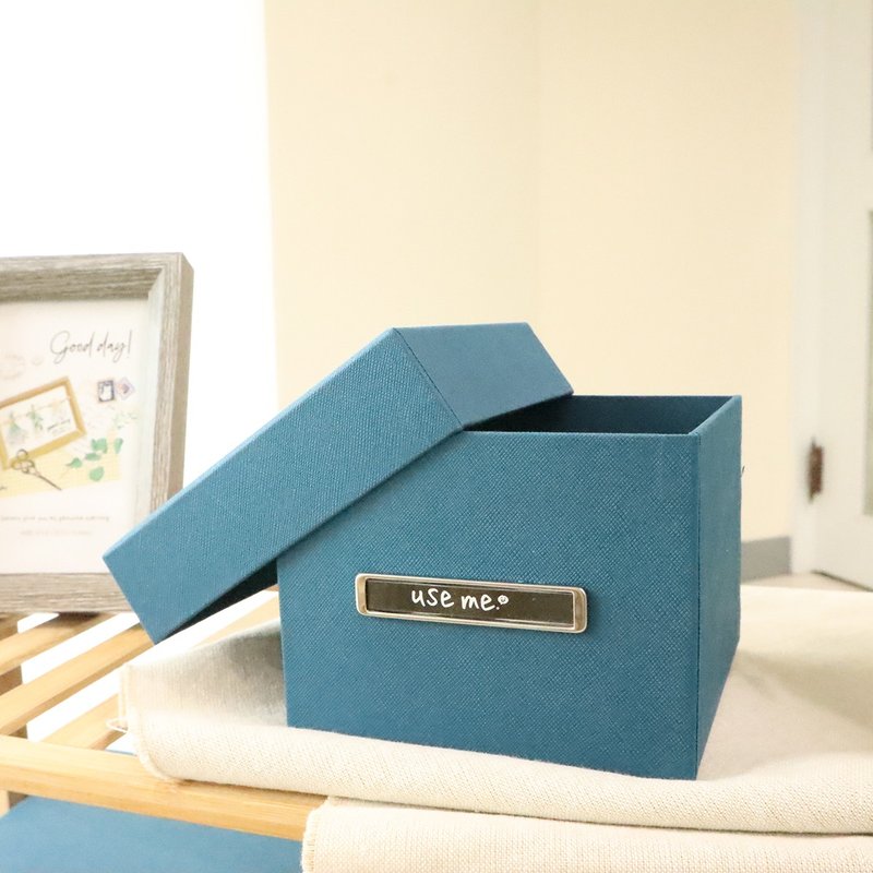 USE ME / No. 1 Iron Sheet Gift Box - กล่องของขวัญ - กระดาษ 