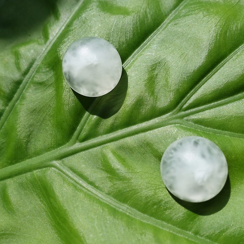 Cloud earrings _small - Earrings & Clip-ons - Resin White