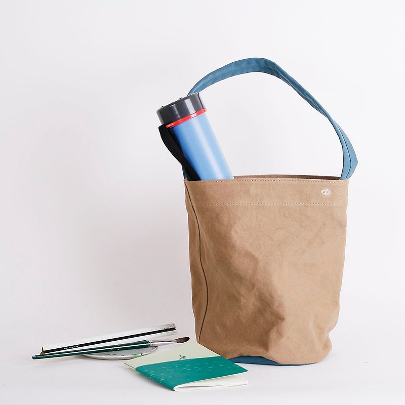 Mushroom MOGU / canvas shoulder cylinder bag / cinnamon / Afu - Messenger Bags & Sling Bags - Cotton & Hemp Brown