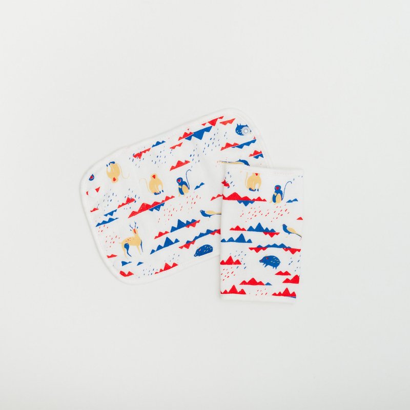 Baby 2pk Teething Pads Set /Trekking/Toy Red & Blue - ผ้ากันเปื้อน - ผ้าฝ้าย/ผ้าลินิน หลากหลายสี