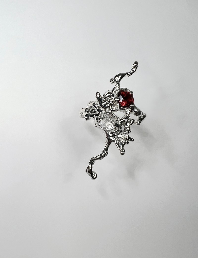 Stone/Herkimer Diamond Herkimer Crystal Sterling Silver Design Ring - แหวนทั่วไป - เครื่องเพชรพลอย สีแดง