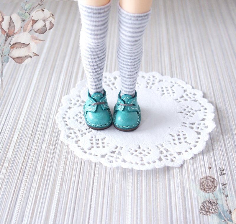 Boots for Blythe doll blue color, Handmade shoes with shoelace for Blythe - ตุ๊กตา - หนังแท้ สีเขียว