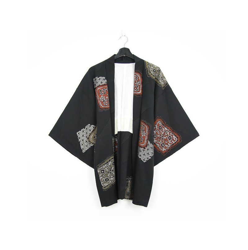 Back to Green-Japan brought back feather weaving embroidery checkered pattern/vintage kimono - เสื้อแจ็คเก็ต - ผ้าไหม 