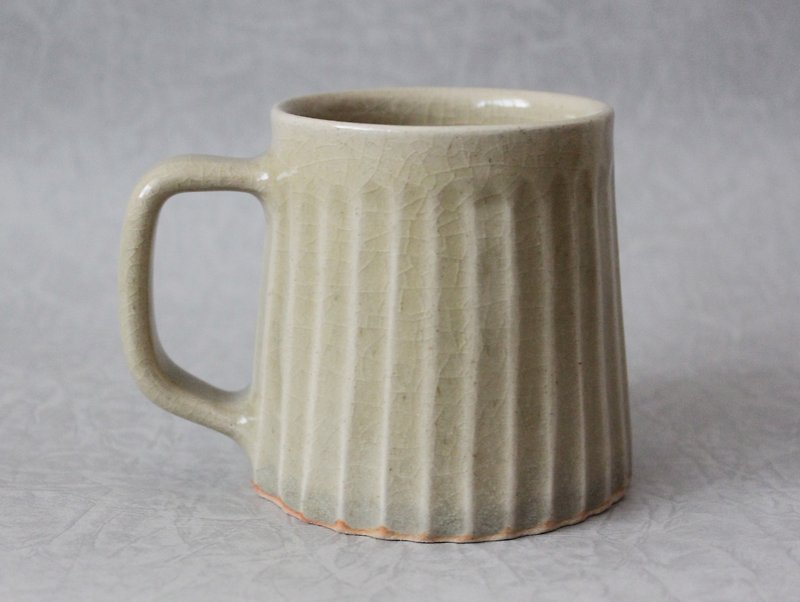 Straight grain series - ice green ear hanging coffee cup - Mugs - Pottery 