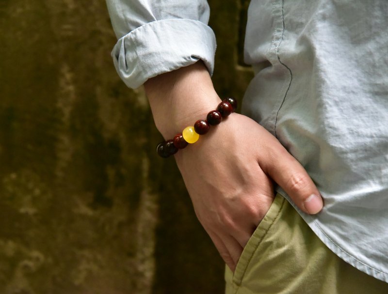 Amber natural Wax transfer beads Indian lobular red sandalwood bracelets for men and women of the same style - Bracelets - Gemstone Yellow