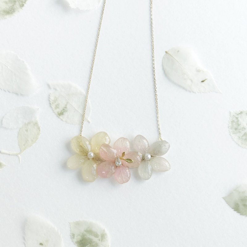 [Fleur d'amour] hydrangea flower jewelry real 錬 18K gold clam Christmas gifts - สร้อยคอ - พืช/ดอกไม้ สีทอง