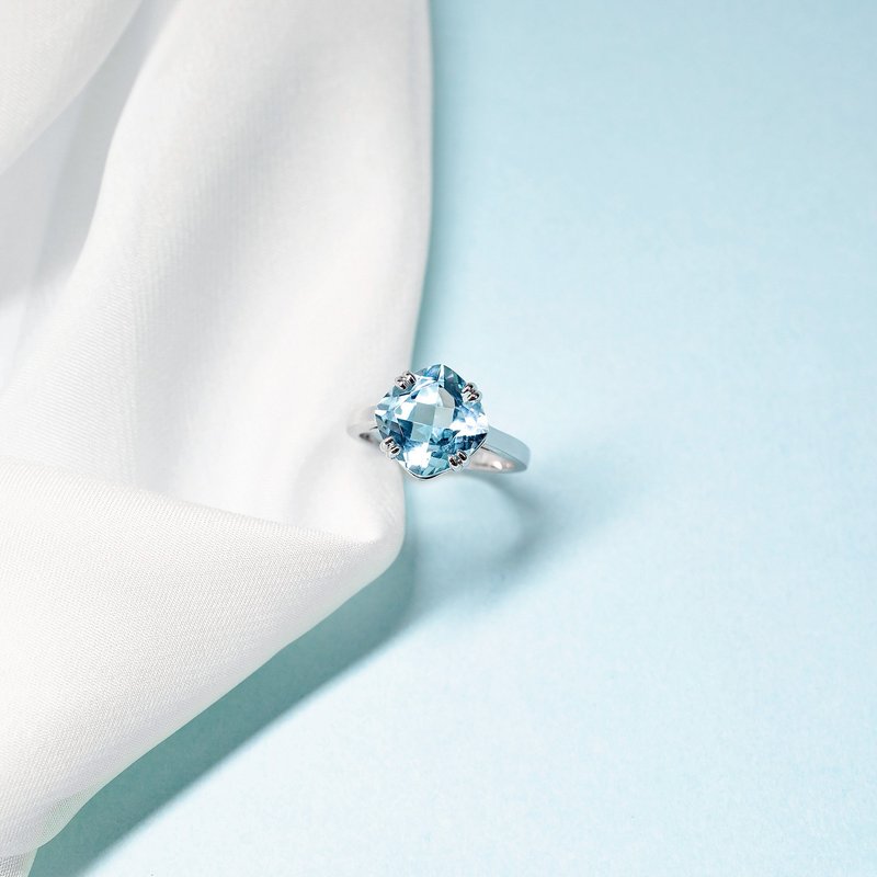 18K SOLID GOLD 4-CLAW SET TOPAZ ENGAGEMENT RING - R142 - General Rings - Gemstone Transparent