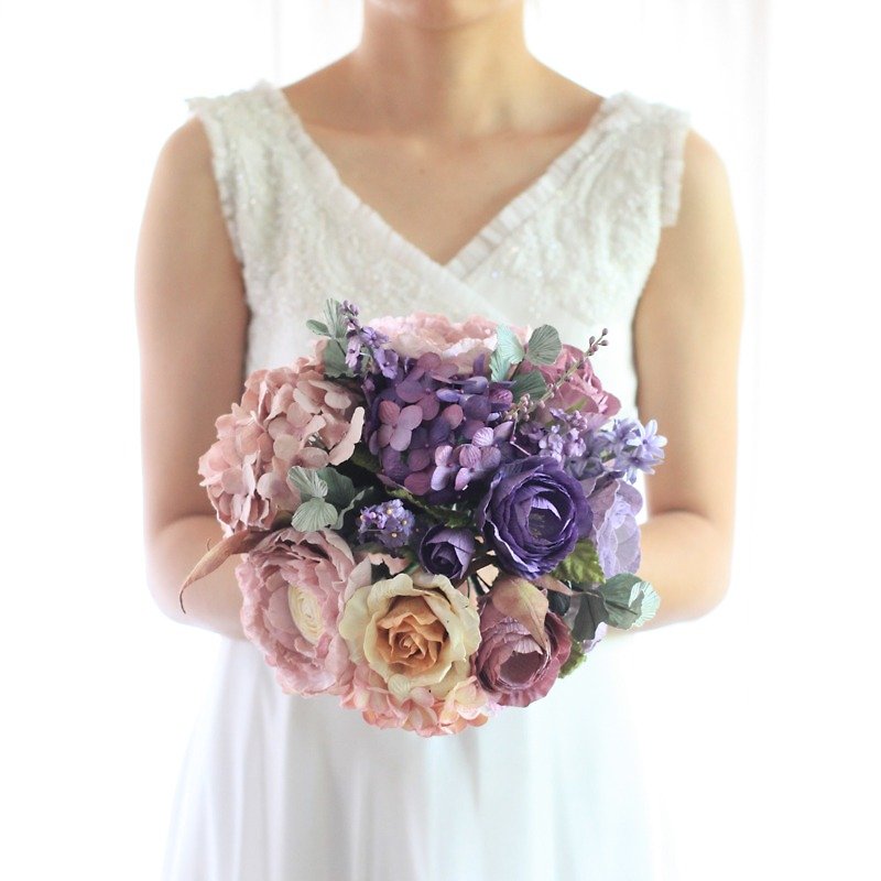 MB207 : ช่อดอกไม้เจ้าสาว สำหรับถือในงานแต่งงาน ในโทนสีม่วงวินเทจ - งานไม้/ไม้ไผ่/ตัดกระดาษ - กระดาษ สีม่วง