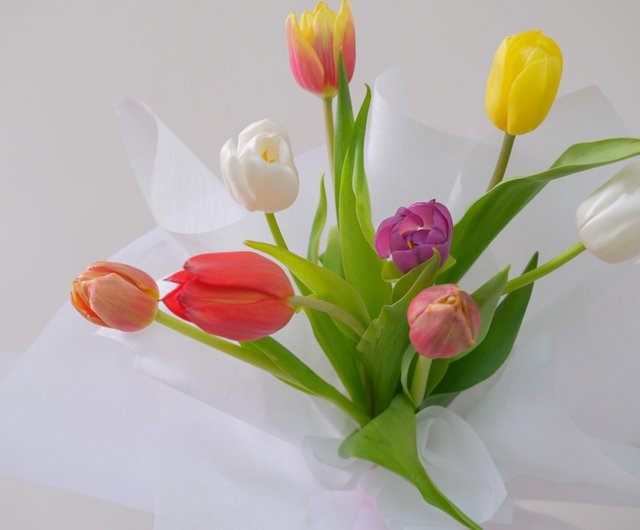 Tulip Bouquet 2024 Graduation Bouquet Girlfriend Gift Birthday ...