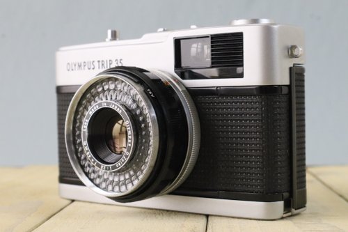 完動品】オールドフィルムカメラ オリンパス OLYMPUS TRIP35 S/N