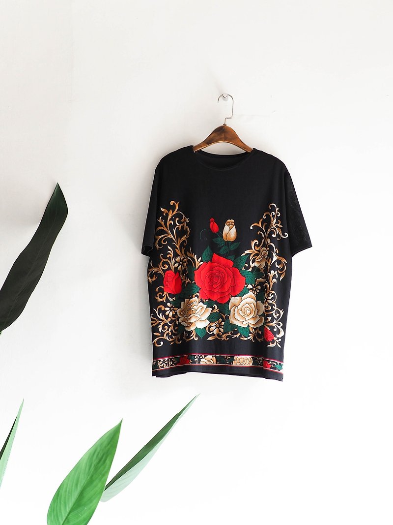 Kawamiyama - Aichi cool and elegant spring flower girl in antique silk jersey top Tshirt oversize vintage - Women's T-Shirts - Polyester Black