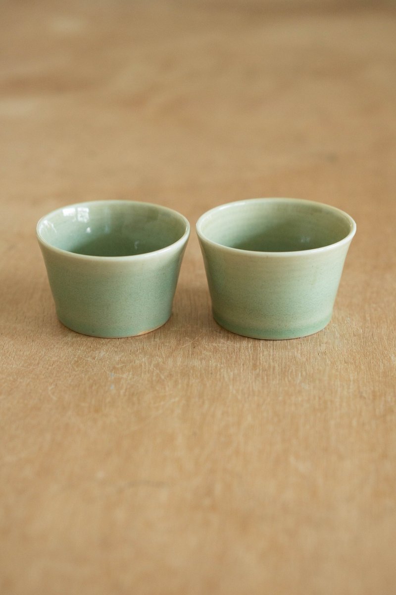 Green tea cups - ถ้วย - เครื่องลายคราม สีเขียว