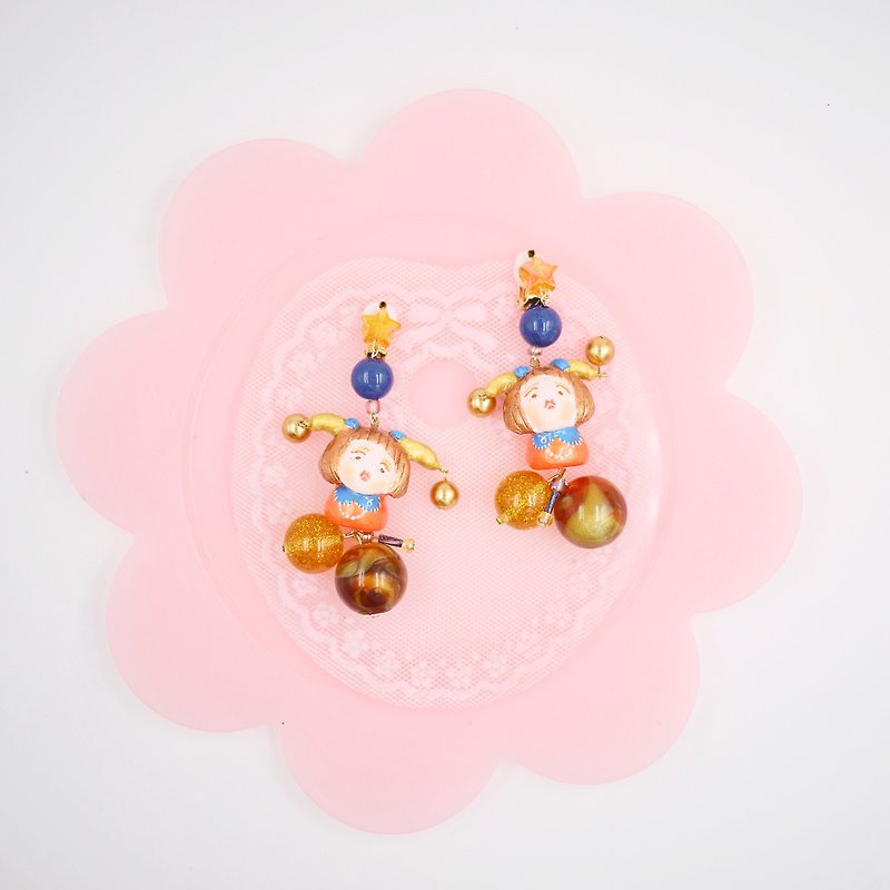 Love in the life clay hand-made earrings constellation series of Taurus - ต่างหู - ดินเหนียว สีทอง
