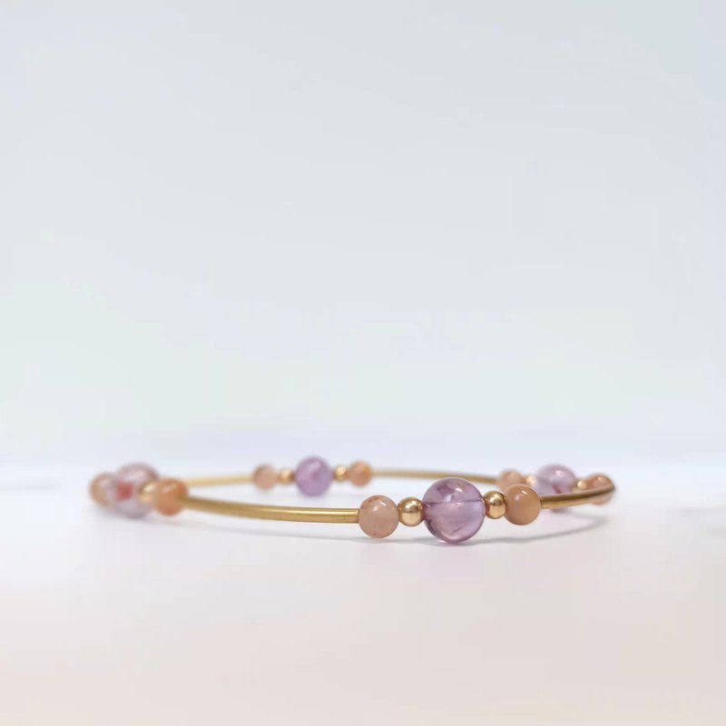 [Purple] Bracelet/Sun Stone Purple Ghost Bracelet/Japanese Silk Thread/Good Wear/Translucent Crystal - Bracelets - Crystal Pink