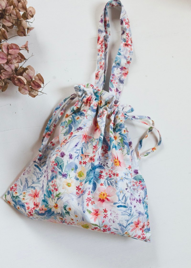 Wild floral hand painted watercolor drawstring bag - กระเป๋าถือ - ผ้าฝ้าย/ผ้าลินิน 