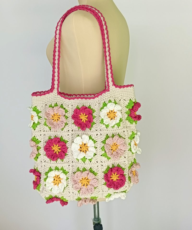 Granny Square flowers woven bag - 手提包/手提袋 - 棉．麻 