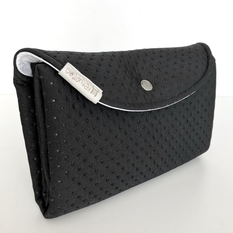 Black Baby Diaper Changing Clutch Mat - Waterproof Neopren Newborn Changing Pad - 嬰兒床/床圍/寢具 - 其他材質 黑色