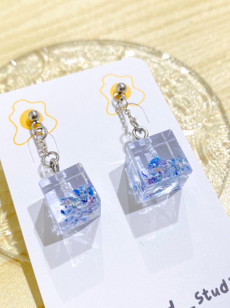 Extended_Blue Square Preserved Flower Handmade Earrings - ต่างหู - สแตนเลส 