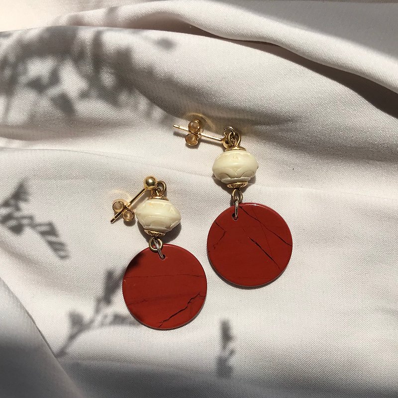 【Seasonal Sale】Baroque series. Natural Red Jasper Silver Earrings
