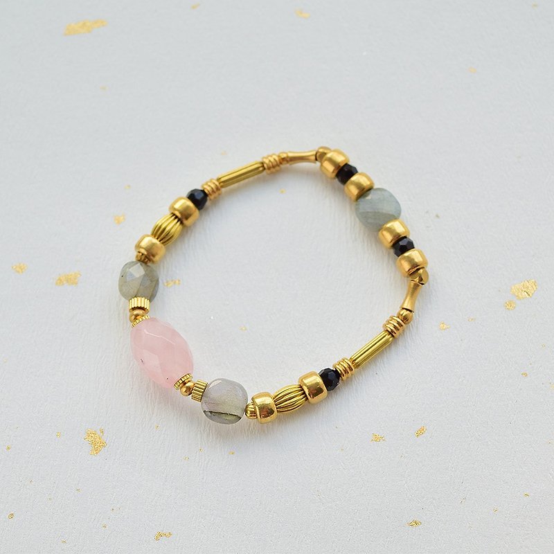 Deeply nostalgic│Pink crystal labradorite black- Stone bracelet - Bracelets - Semi-Precious Stones Pink