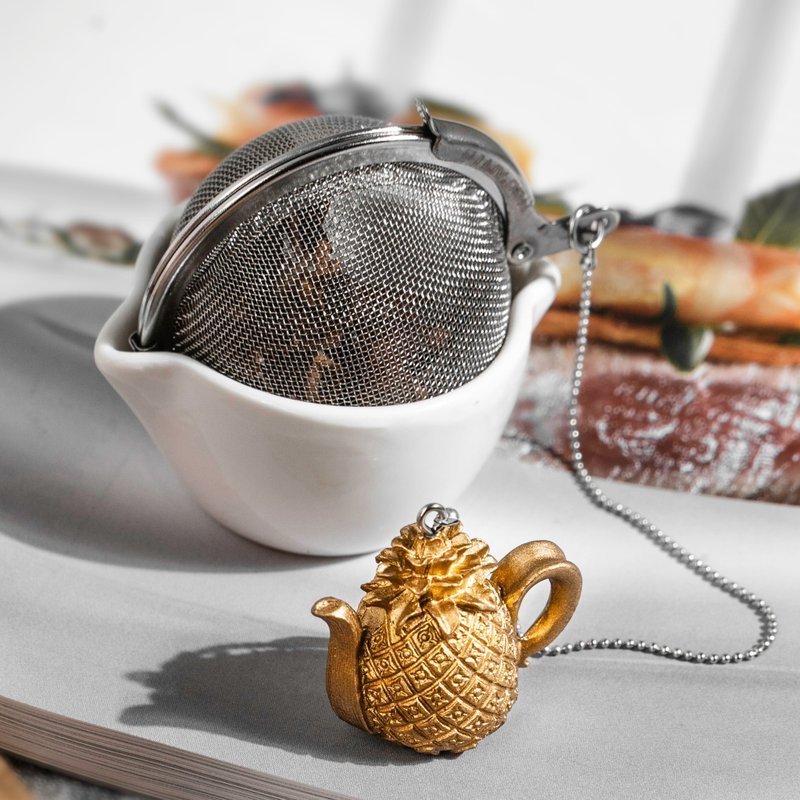 01Liv Mesh Ball Infuser - Pineapple - Teapots & Teacups - Stainless Steel Gold