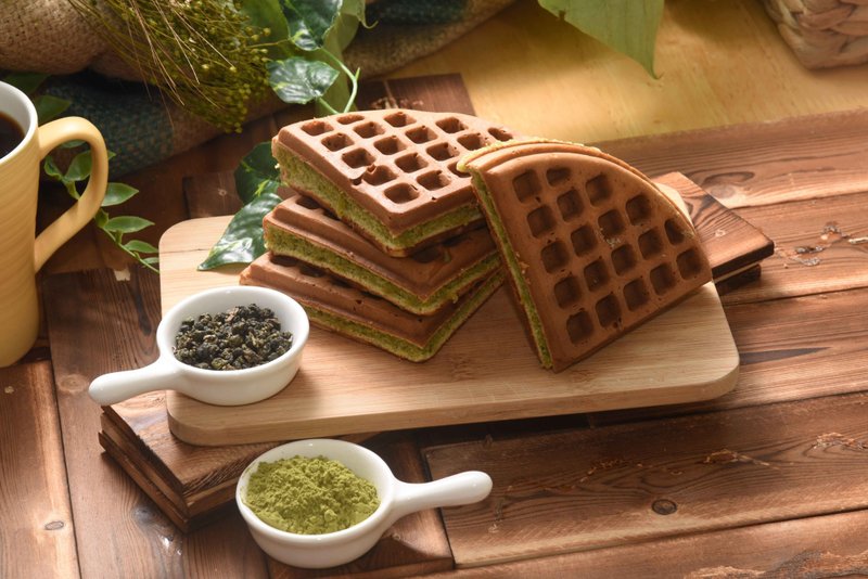 Frozen baguchong matcha waffles/box - เค้กและของหวาน - อาหารสด 