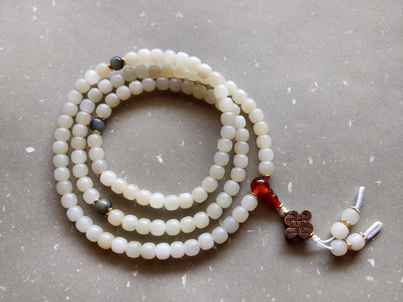 ORLI Jewelry 天然新疆和闐玉籽料白玉老型珠108顆念珠 - 項鍊 - 玉石 白色