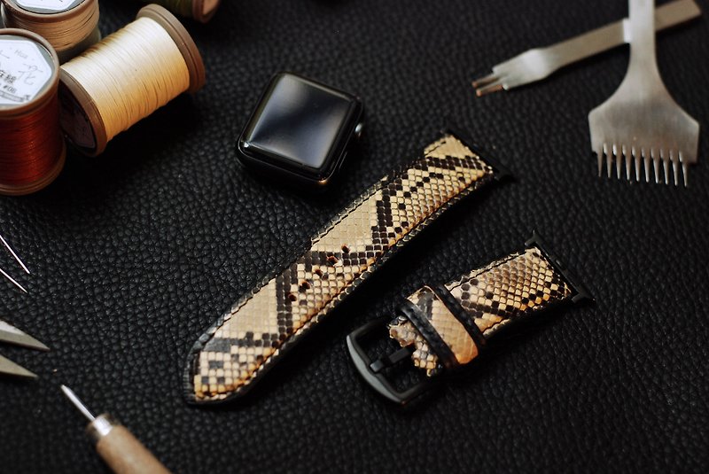 [Limited offer extended] limited edition applewatch leather hand strap strap - black and white python skin - Watchbands - Genuine Leather 
