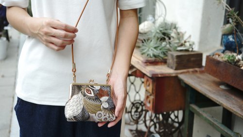 the virgins bijou velvet hand bag イニシャルK the virgins bijou velvet hand bag イニシャルK