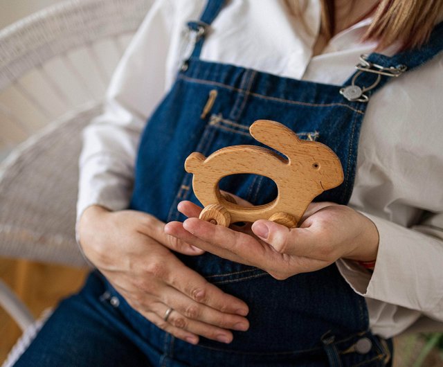 wooden bunny push toy