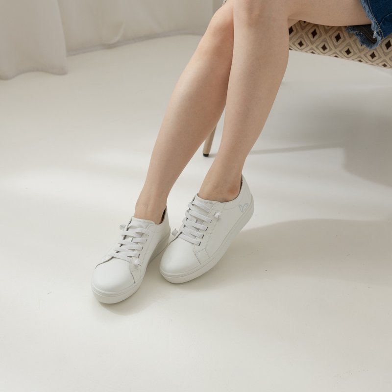 | 小白鞋・抗汙防潑水 | MUSE 繆思鞋-天使白 附雙色鬆緊鞋帶 - 女運動鞋/球鞋 - 真皮 白色