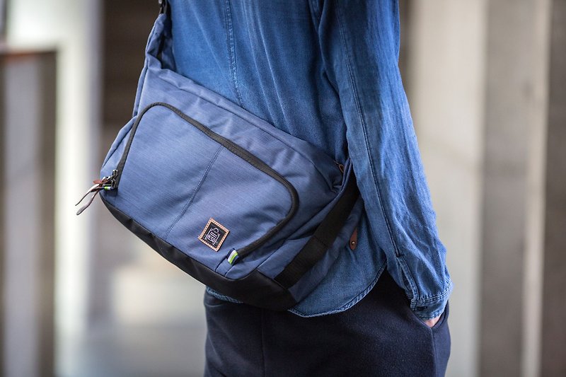 NESO bags that can be DIY [message bag-northwest blue] - กระเป๋าแมสเซนเจอร์ - เส้นใยสังเคราะห์ 