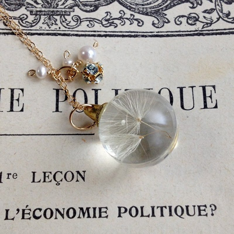 14 kgf dandelion with fluffy glass ball x freshwater pheasant pearl necklace - สร้อยคอ - แก้ว สีใส